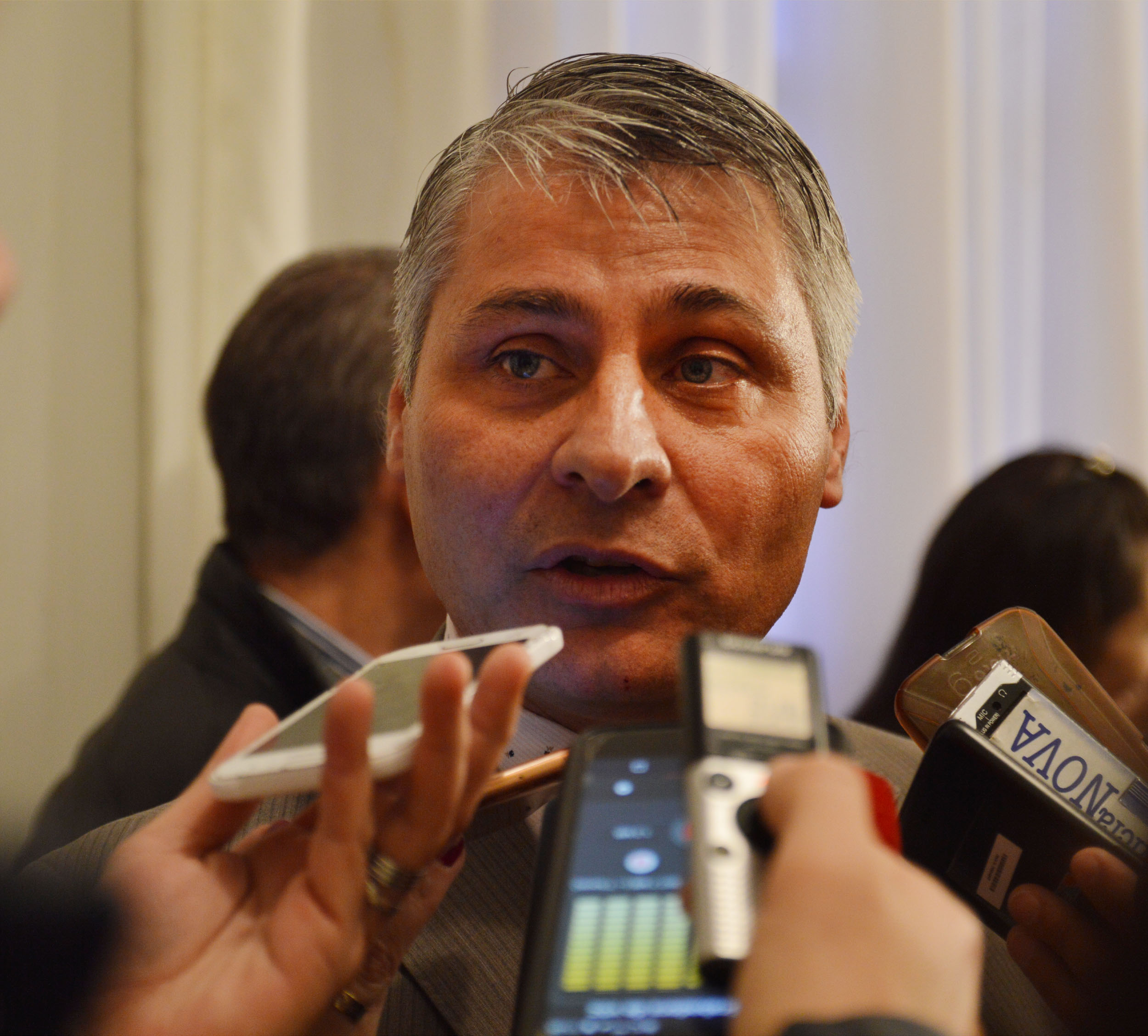 “A través del diálogo encontraremos el camino”