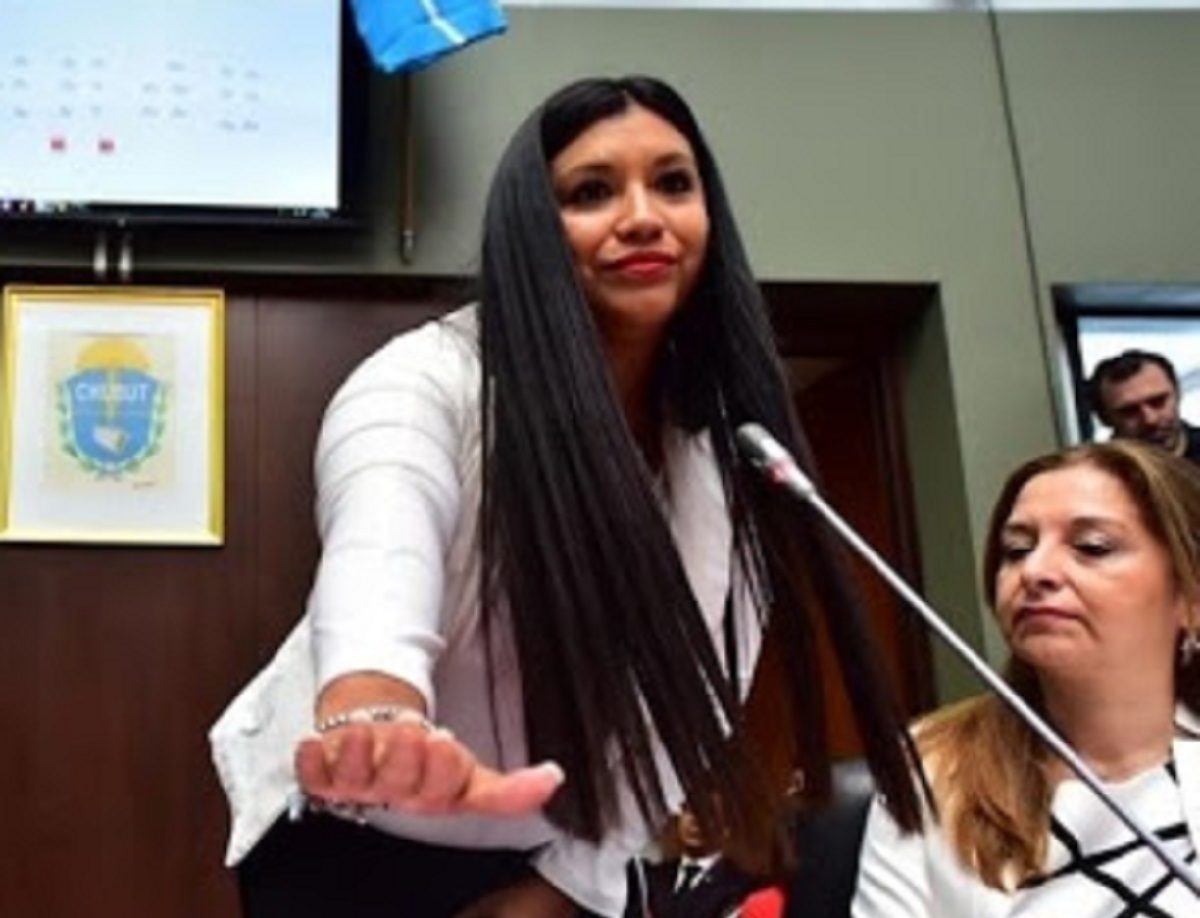 Dirigentes políticos se solidarizaron con la diputada Gabriela De Lucia