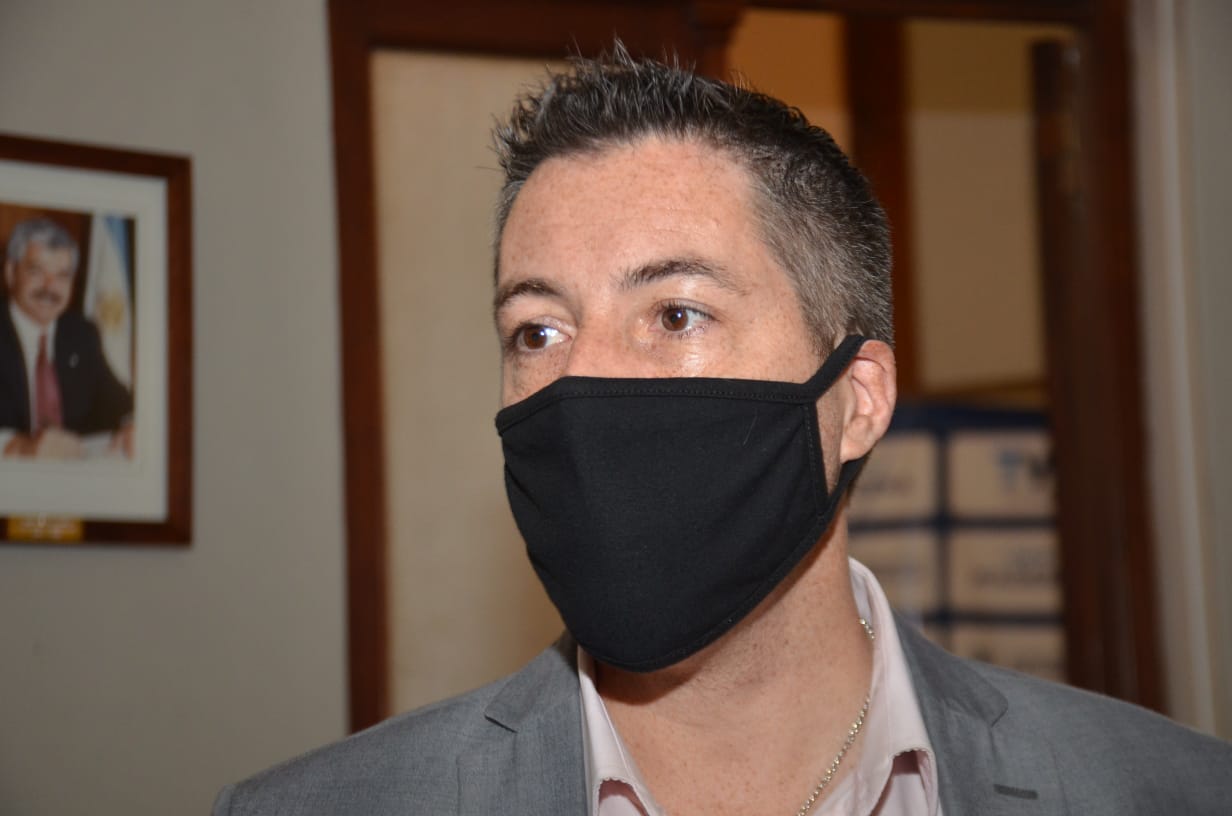 De La Vallina aseguró que se realizará “un buen paquete de obras” con financiamiento de Nación y el ofrecimiento público de tierras