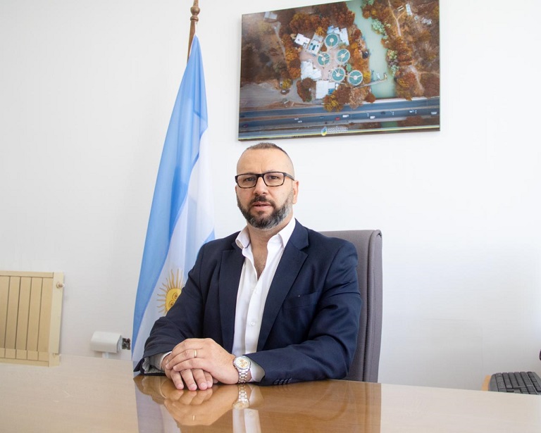 Petrakosky y la solución integral de los servicios públicos