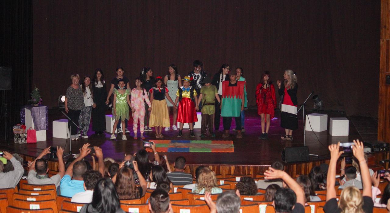 Cierre del Taller de Teatro municipal (4)