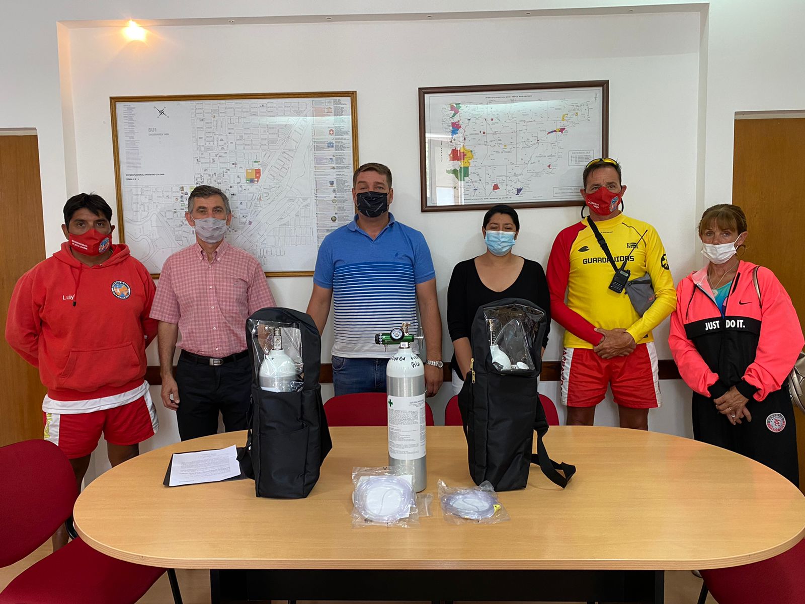 El Municipio recibió donación de la empresa Genneia S.A destinada a guardavidas