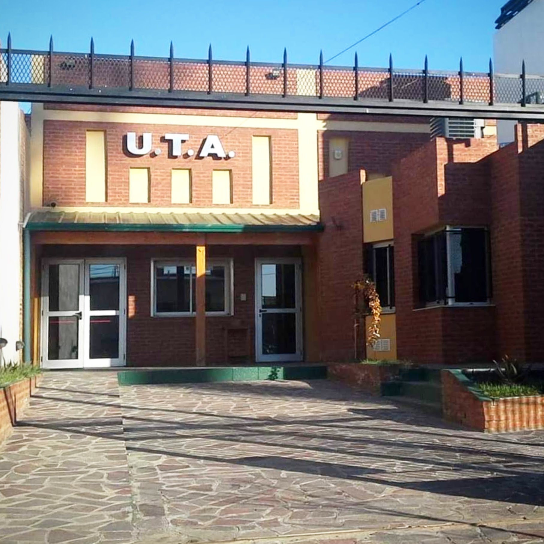 “Si la empresa no hubiera guardado los colectivos no se hubiese llegado a un paro total”