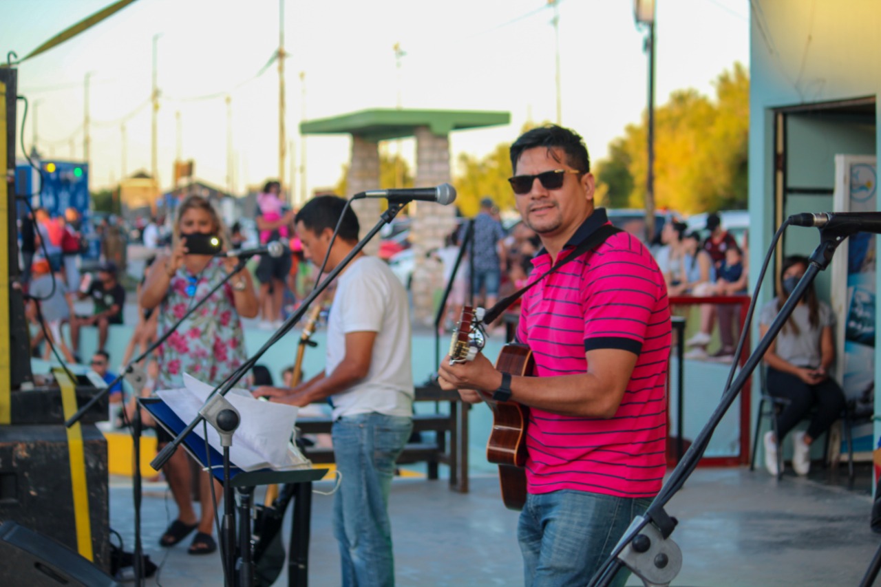 Bandas en el útlimo día de la Fiesta Nacional de los Pescadores