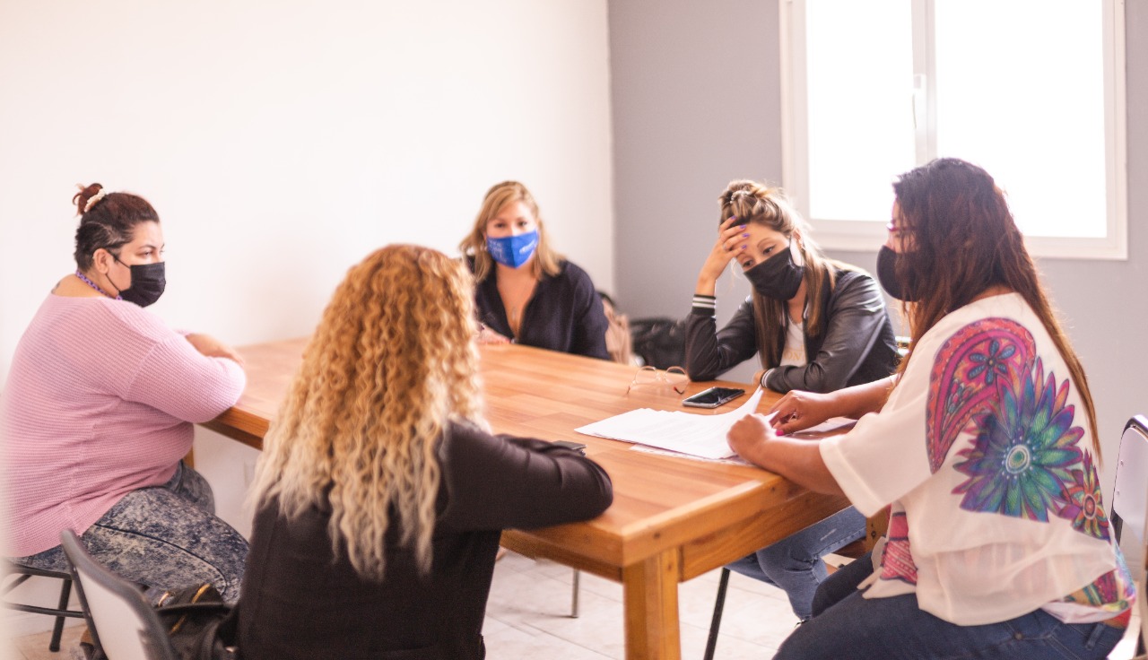 Rawson: Personal municipal continúa capacitándose en atención inclusiva