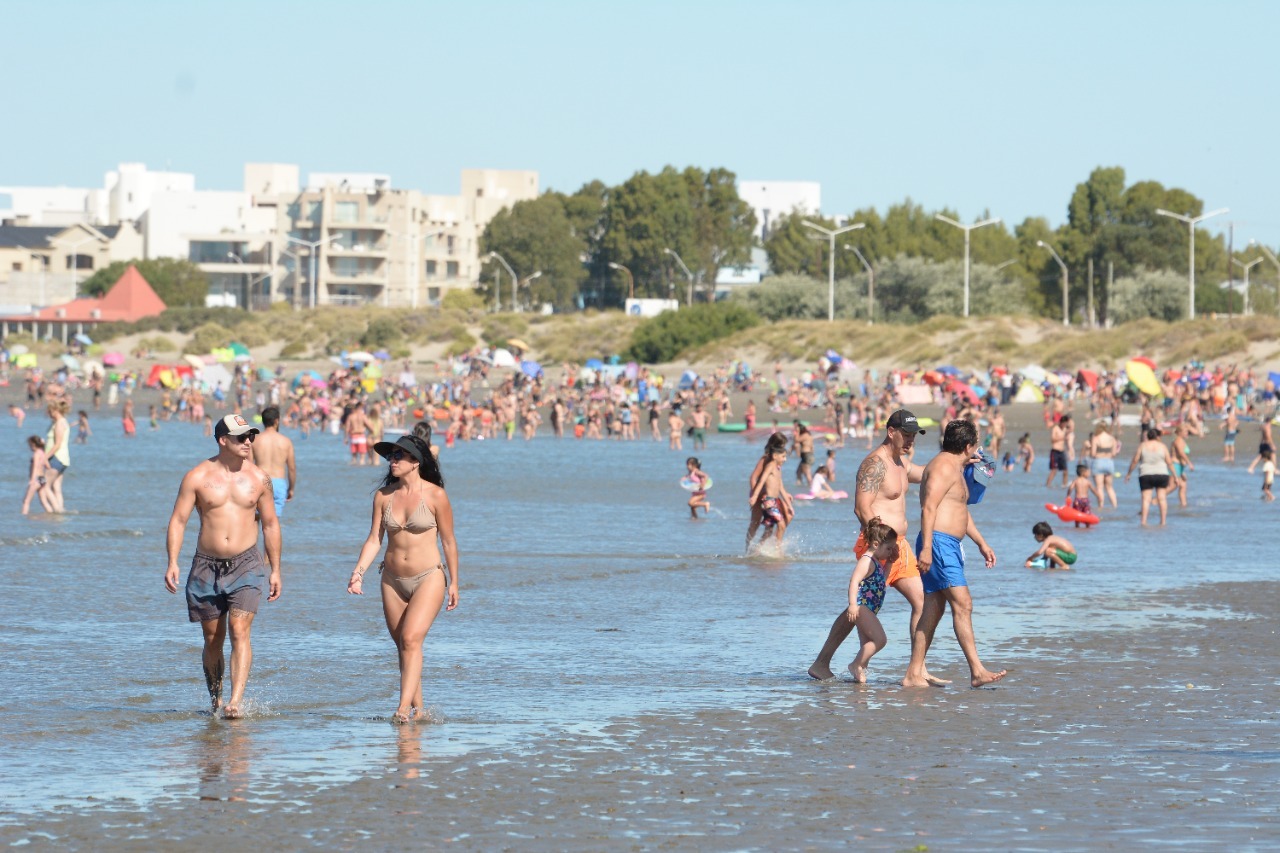 Con una ocupación prácticamente plena, el turismo generó ingresos por 2500 millones de pesos durante enero en Madryn