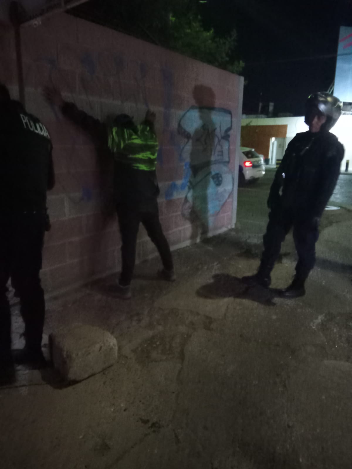 Trelew: Intentaba robar en un revistero y fue demorado