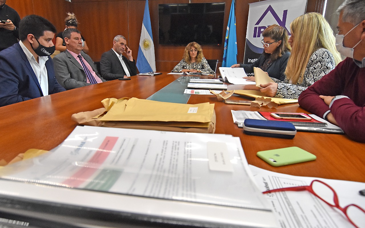 El Gobierno del Chubut licitó 50 viviendas y obras complementarias para Trelew