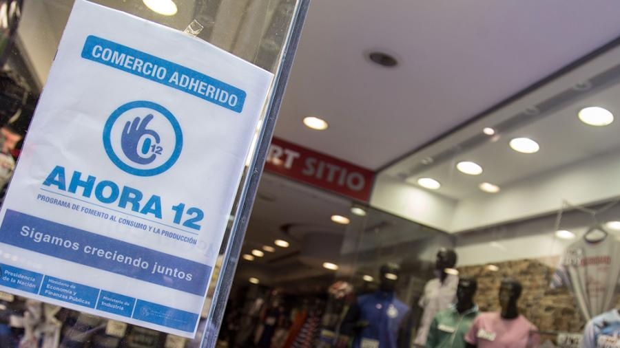 Ahora 12 en Chubut: uno de cada tres pesos se destina para ropa y calzado