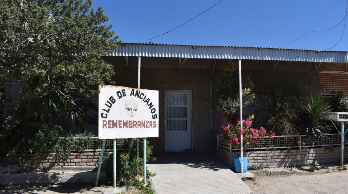 Ex directora de la tercera edad pide que se reabran los clubes de abuelos