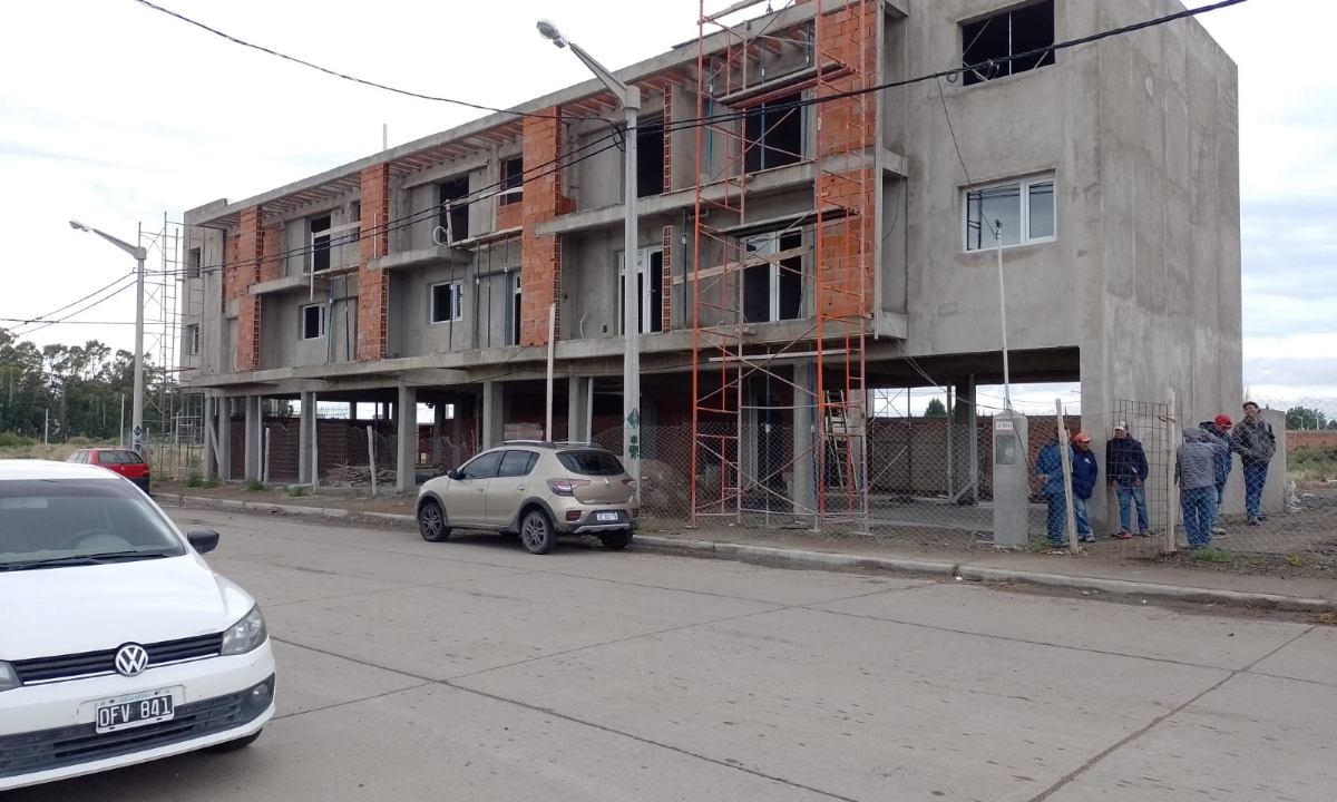 Robaron una importante suma de dinero en un obrador en Trelew