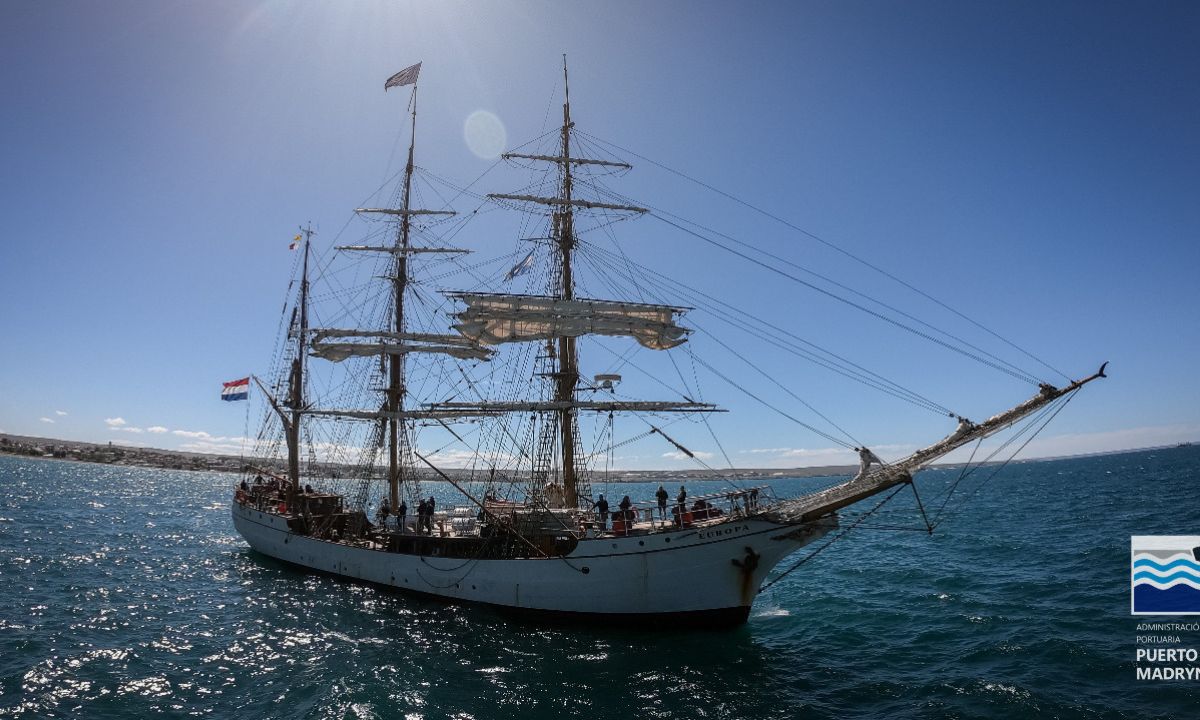 Llegó a Puerto Madryn el velero Europa