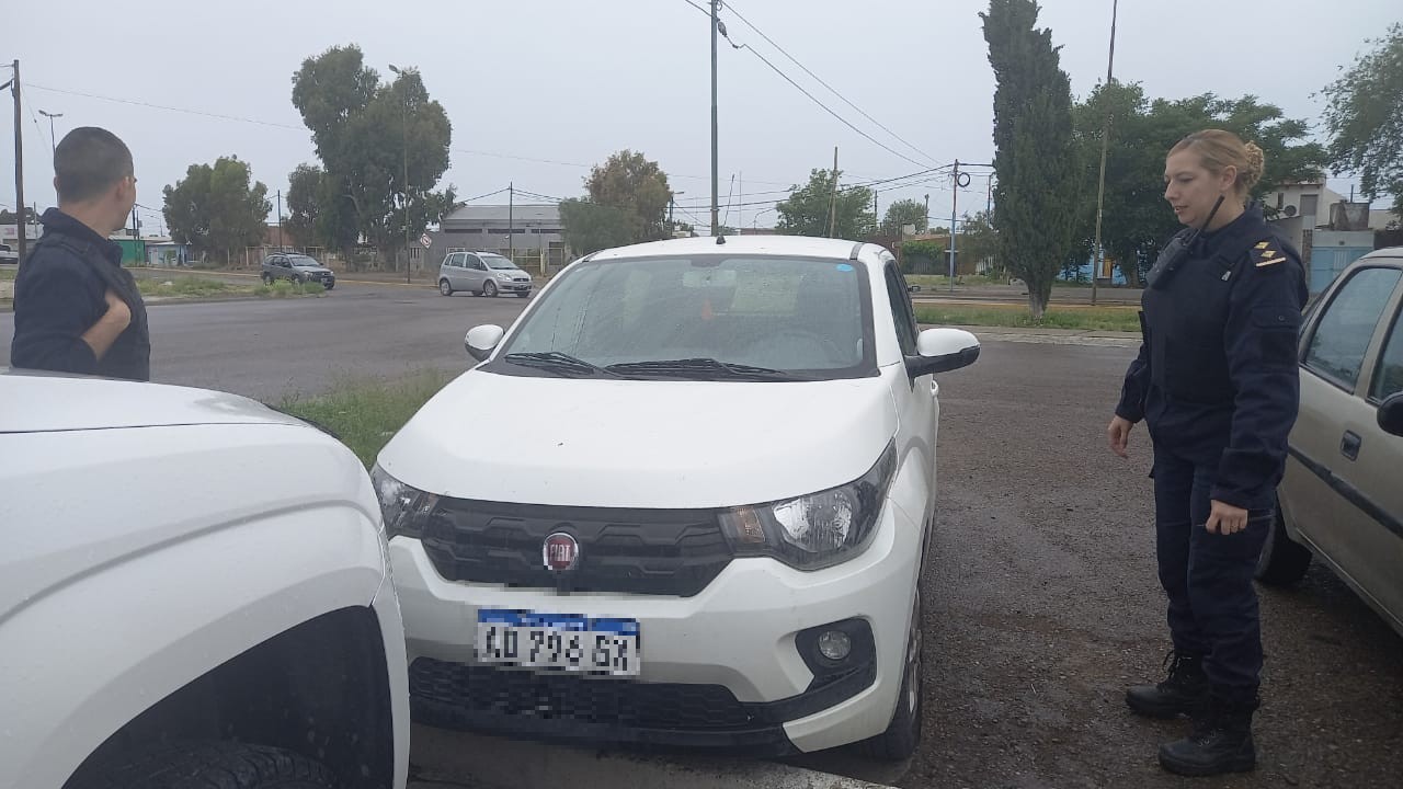 Denunció que le habían robado el auto, pero luego recordó que lo había estacionado en otro lugar
