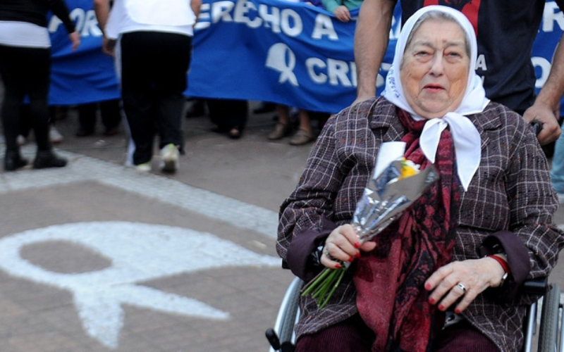 Las cenizas de Hebe de Bonafini descansarán en la Plaza de Mayo