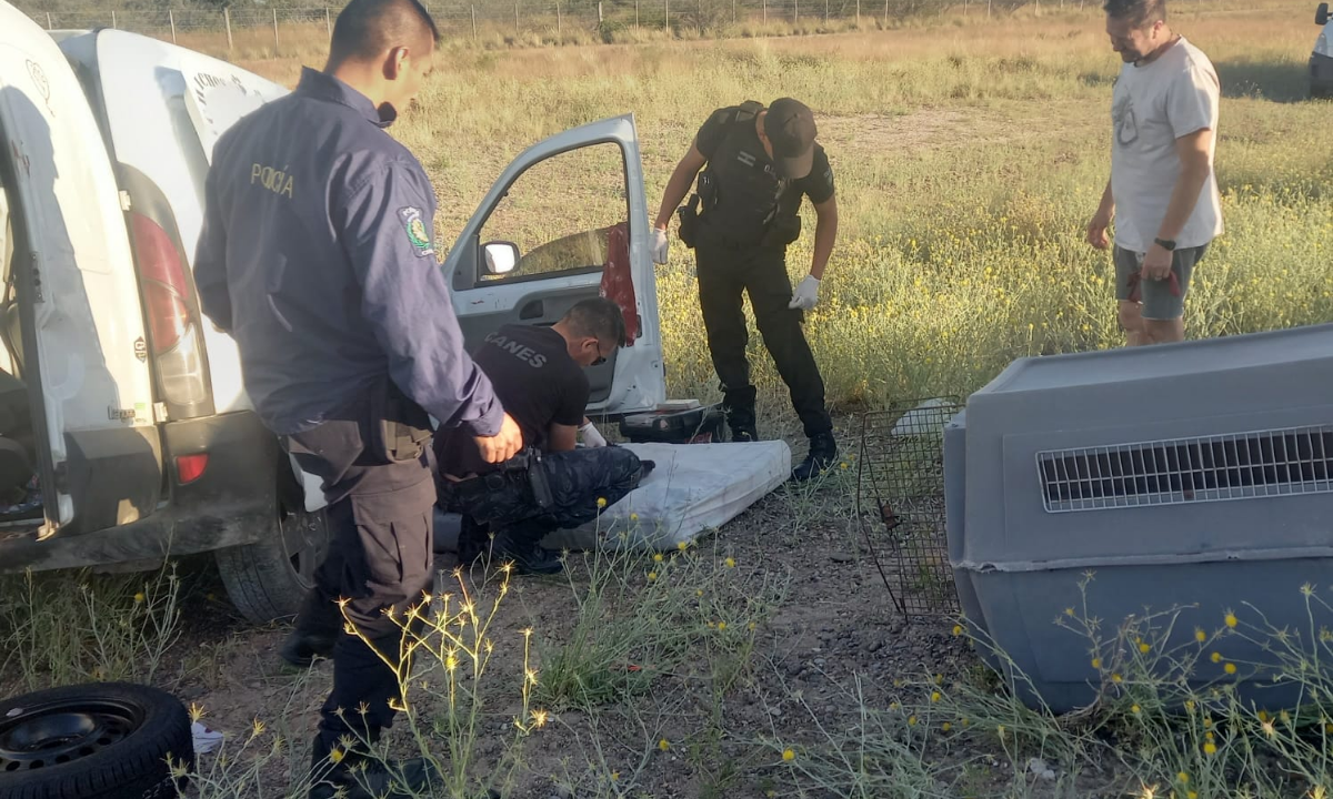 Dos lesionados tras vuelco al norte de Puerto Madryn