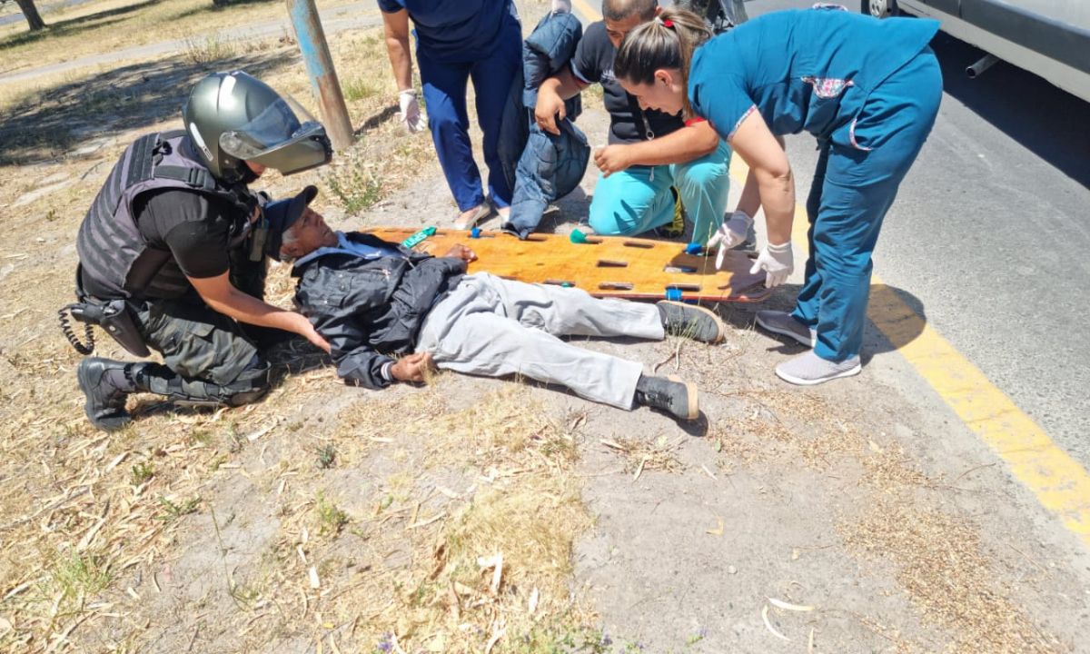 Septuagenario resultó con lesiones graves tras ser embestido por un automovilista que se dio a la fuga