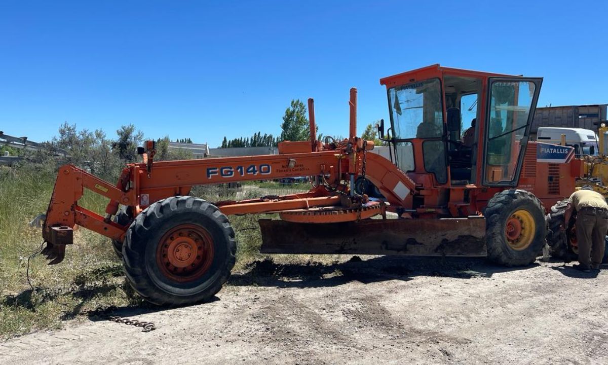 Trelew: El Municipio recuperó una motoniveladora
