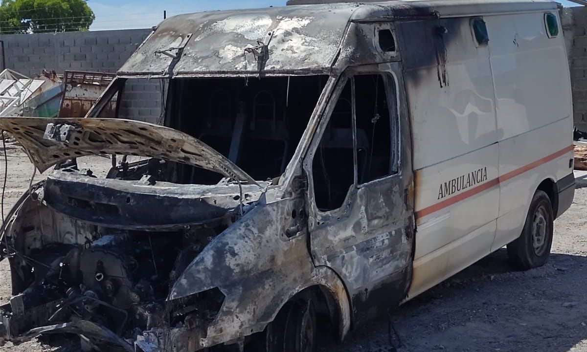 Se incendió una ambulancia que estaba en el corralón municipal de Rawson