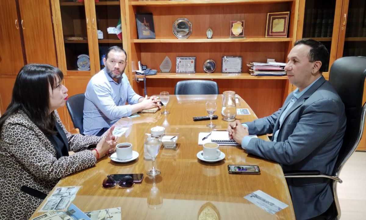 Maderna recibió a la directora del Centro de Formación Profesional Nº664