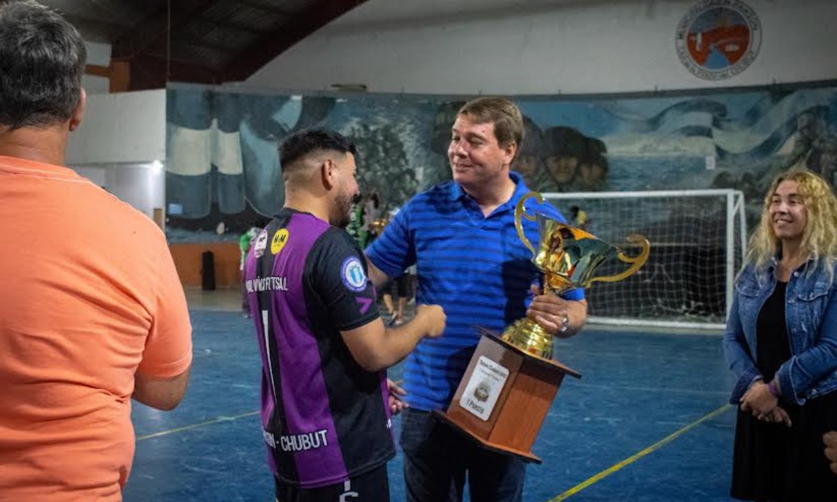 Biss participó del cierre de la Liga de Futsal Ekufal   
