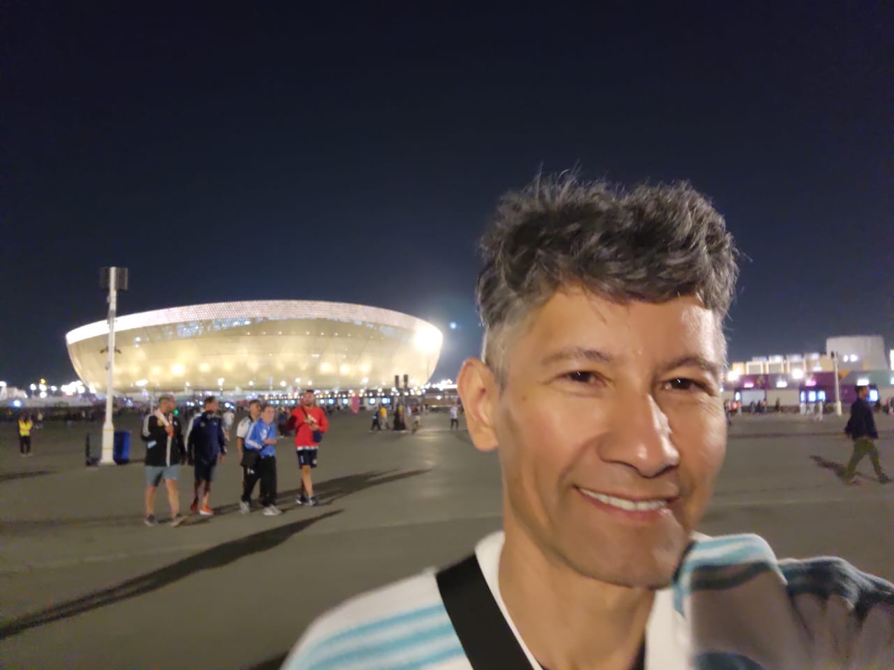 Un trelewense en Qatar: “Vivimos el partido con mucha intensidad, es nuestro tercer Mundial”