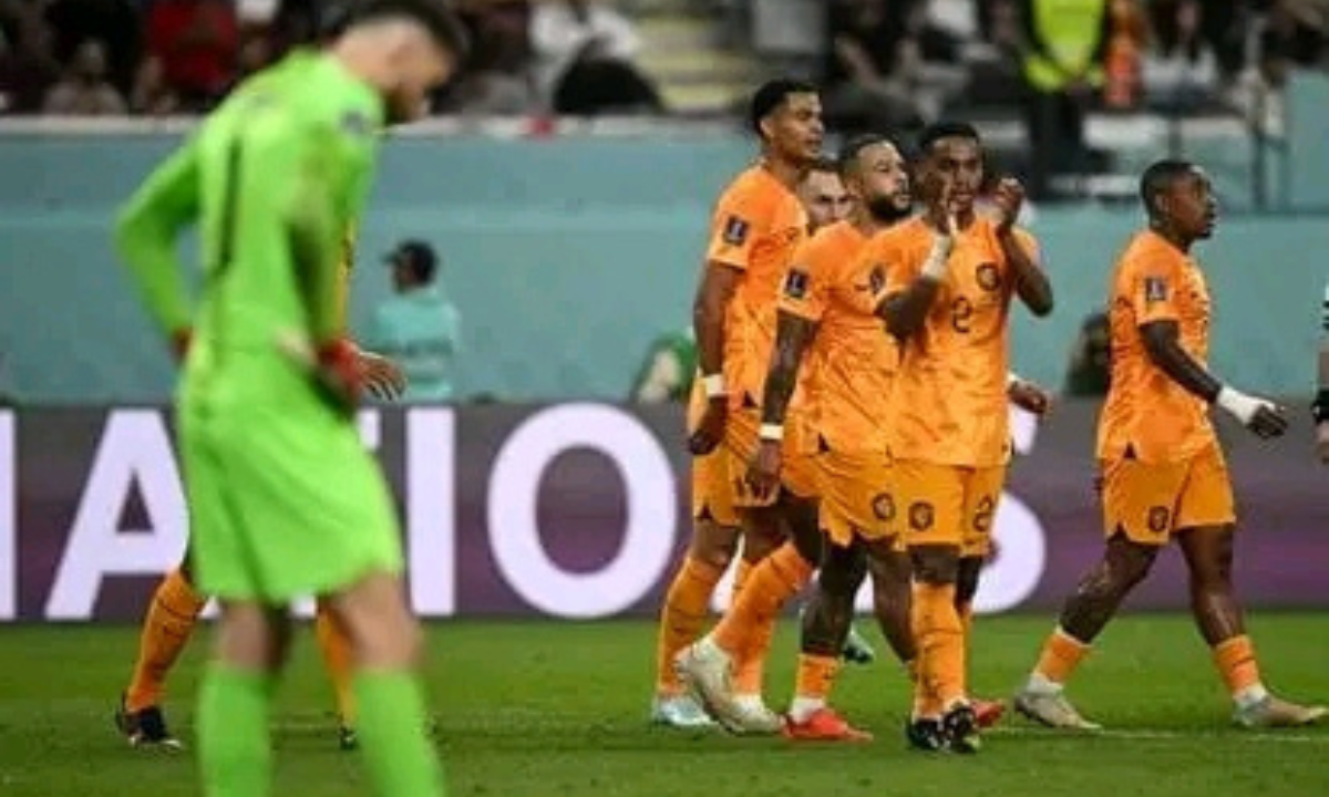 Países Bajos avanzó a cuartos del Mundial