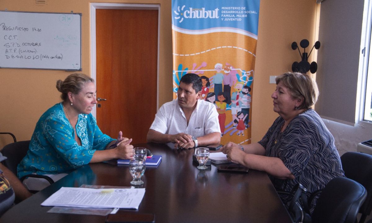 Rawson y Provincia trabajan en conjunto para que familias de la ciudad puedan realizar la obra de gas intradomiciliaria