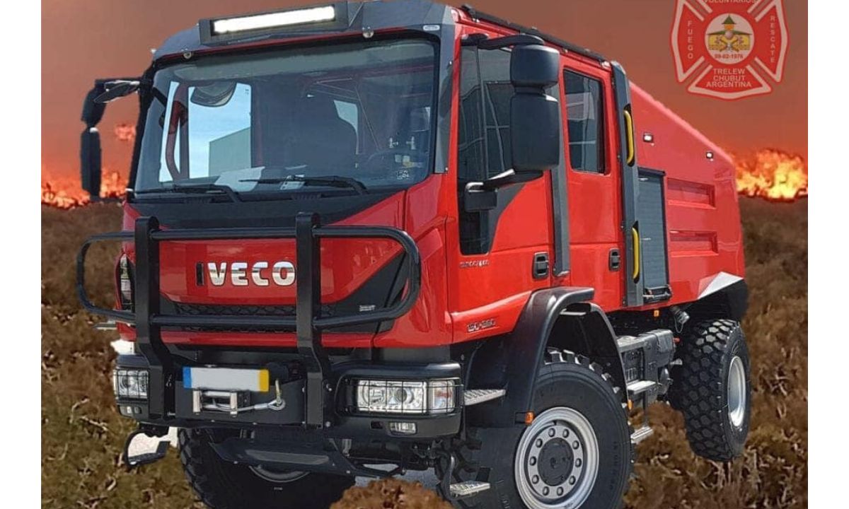 Nueva autobomba para los bomberos de Trelew
