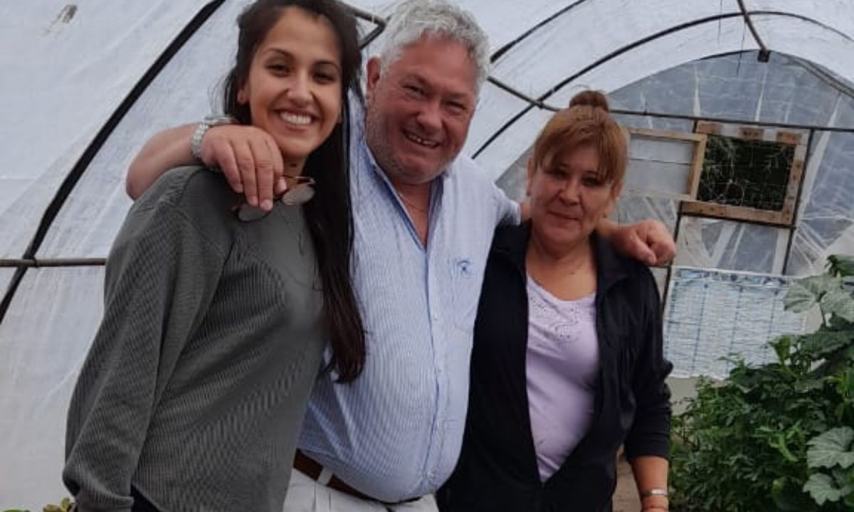 El Gobierno Provincial acompaña a la comuna de Lago Blanco en la ampliación de producción de verduras bajo cubierta