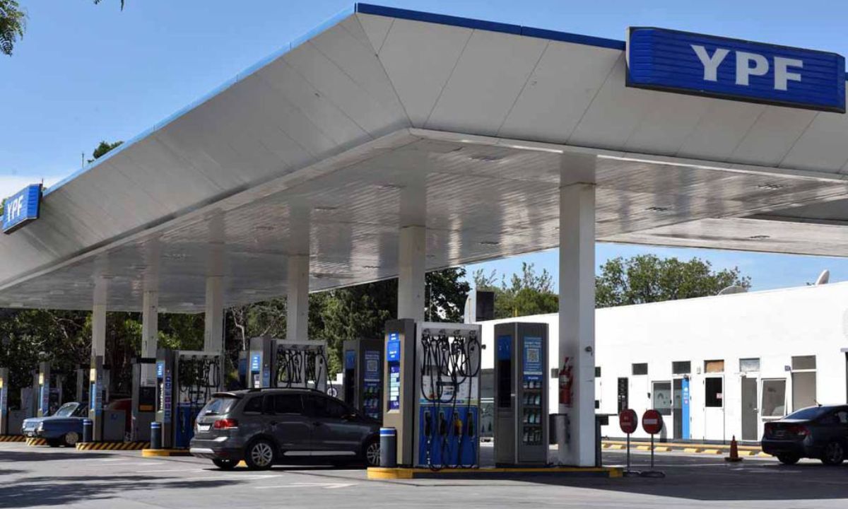En la zona las estaciones de servicio van a seguir cobrando con tarjeta de crédito