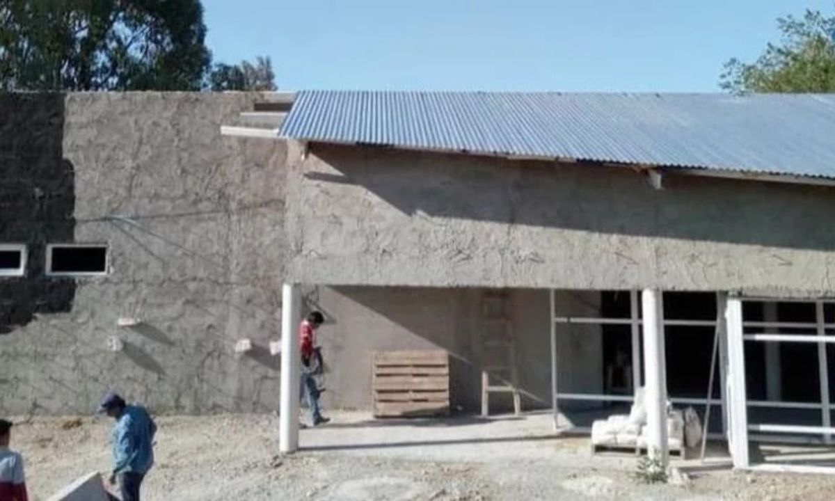 La inauguración del nuevo hospital de Las Plumas hace mucha falta