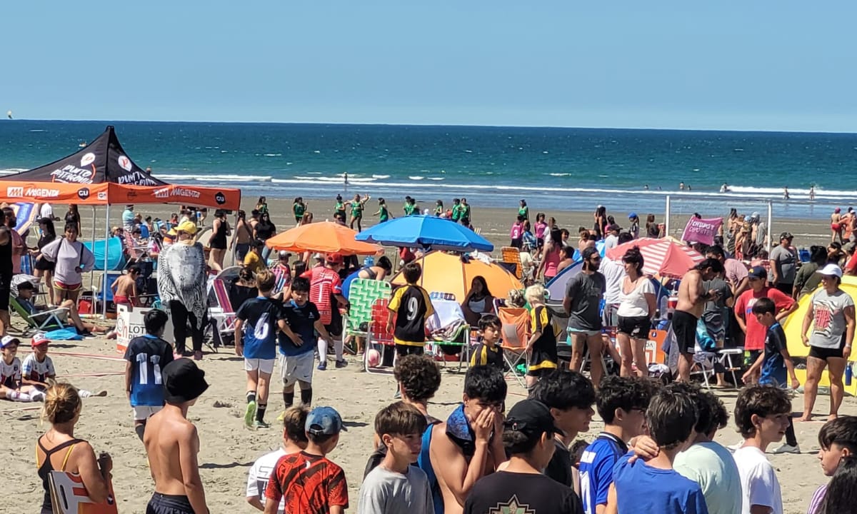 “Puerto Pirámides se ve colapsado con la llegada de tantos visitantes”