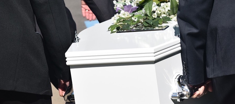 Por la Feria Judicial le retuvieron el cuerpo de su familiar fallecido durante dos días