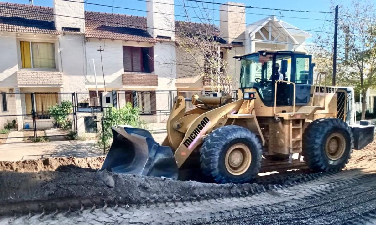 Iniciaron los trabajos previos para la obra de pavimentación en Arenales entre Roca y Mitre