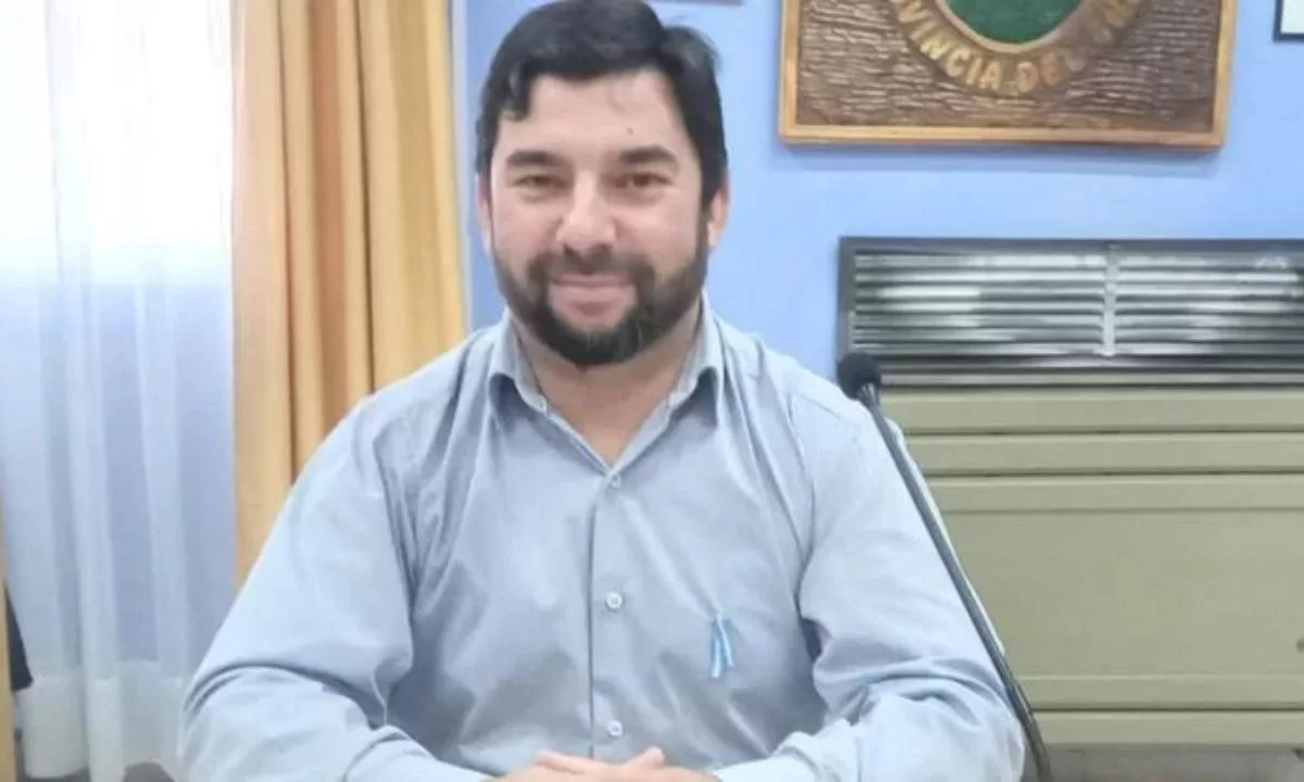 El intendente de Río Mayo irá por la reelección pero todavía no sabe por qué partido