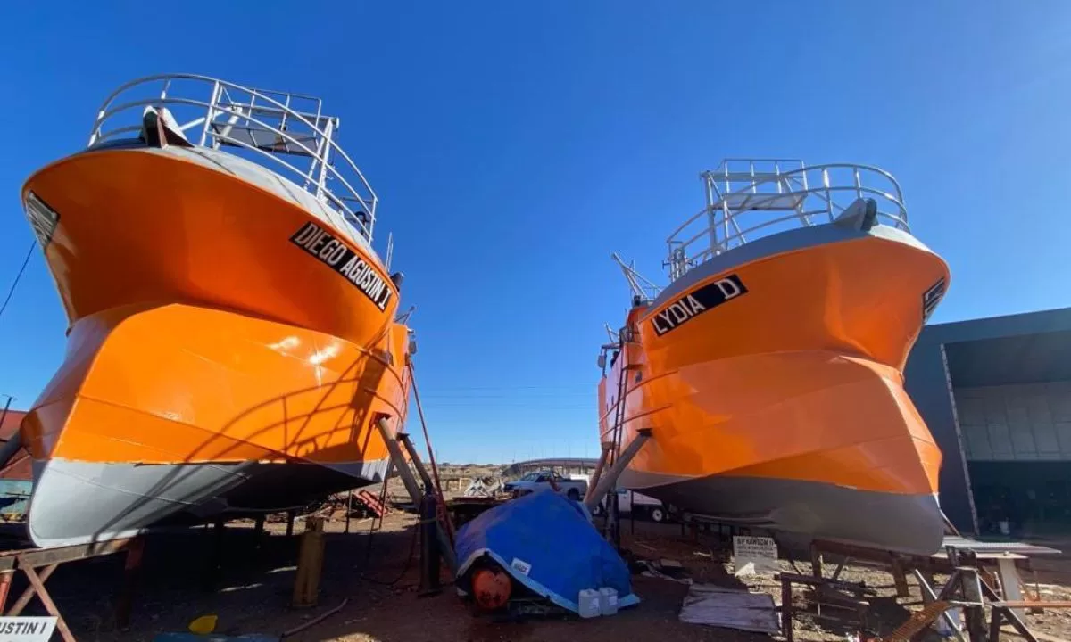 Orgullo local: presentaron tres barcos en el puerto de Rawson