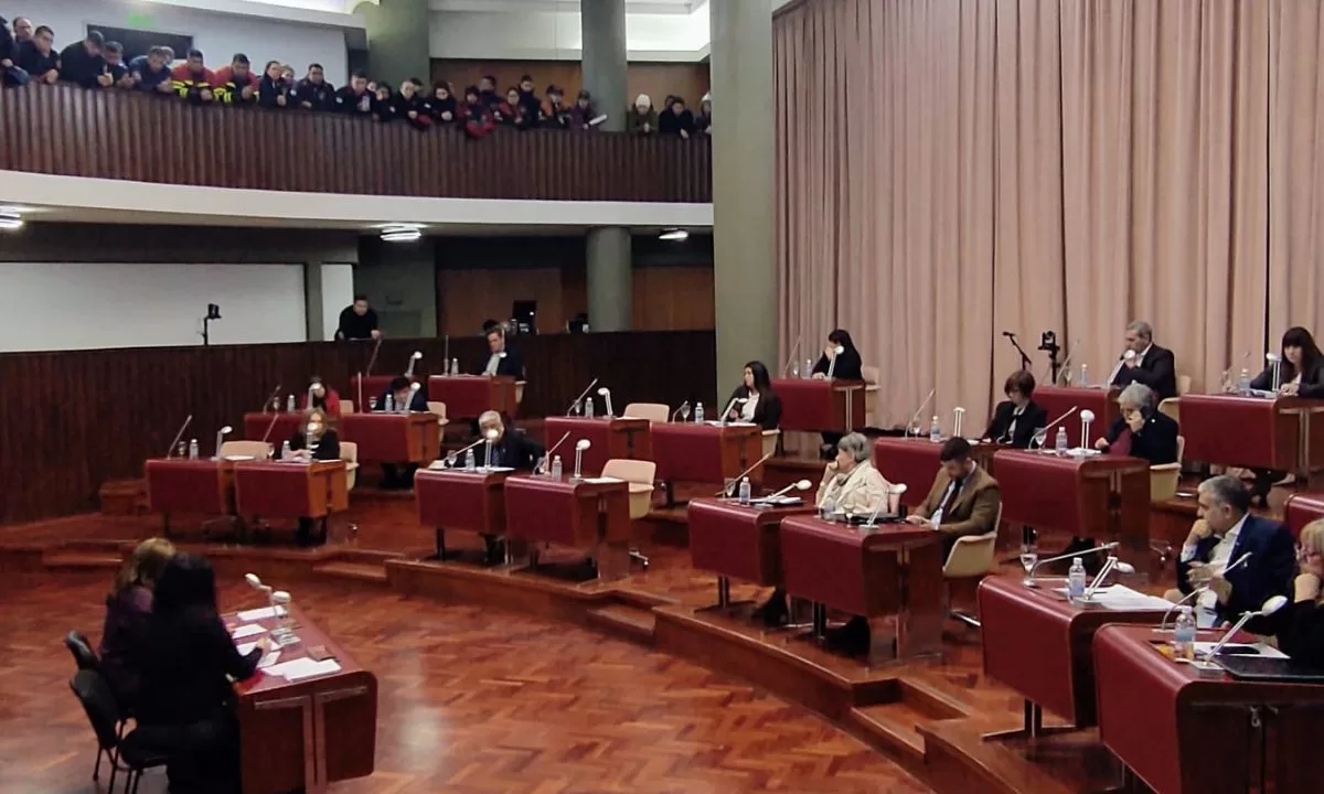 Finalmente, no se trató la ley de bomberos en la legislatura provincial