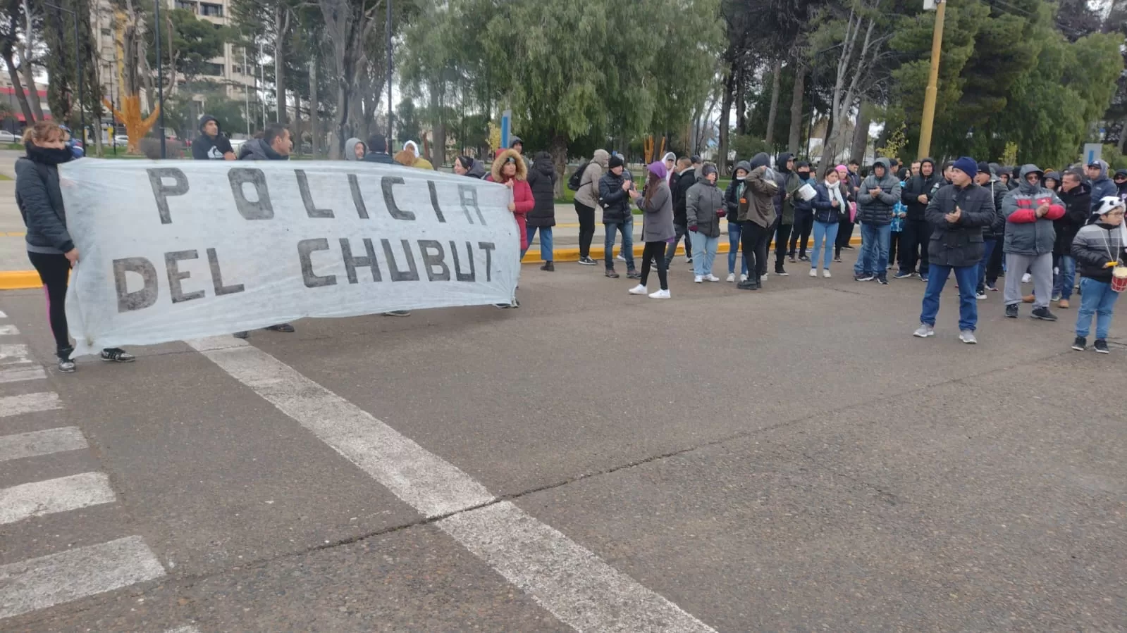 Policías cuestionaron el aumento por decreto, pero descartan medidas de fuerza