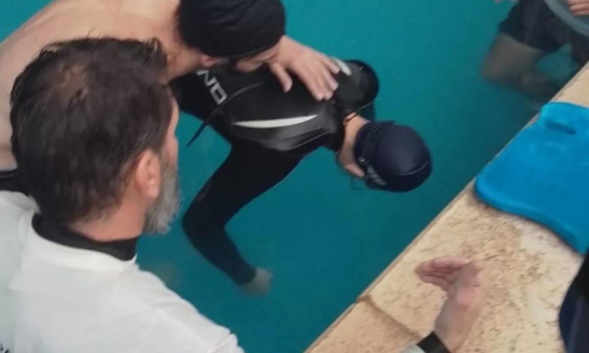 El sábado habrá una competencia de apnea en pileta