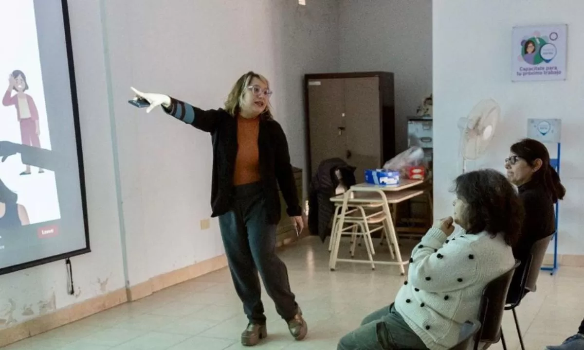 El área de la Mujer de Rawson llevó adelante una charla sobre “Ecofeminismo”