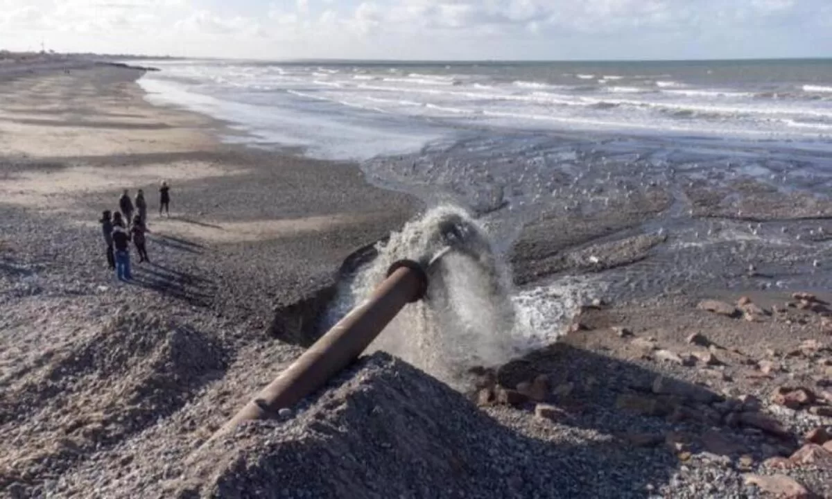 Se reanuda la obra del dragado en Puerto Rawson