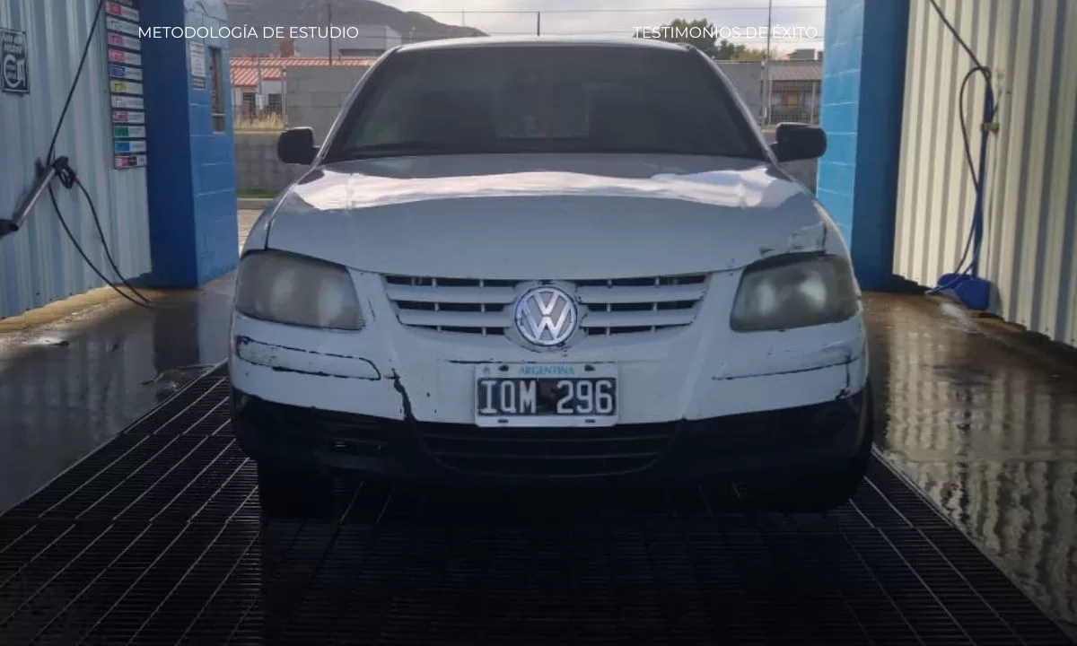 Le robaron el auto mientras dormía