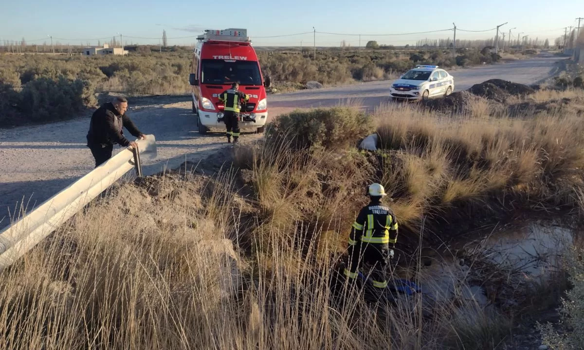 Motociclista lesionado en la zona de las cinco esquinas de Trelew