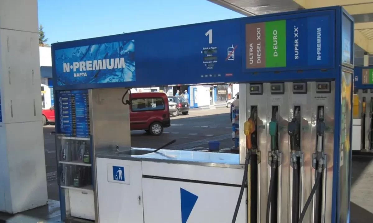 Falta combustible en las estaciones de servicio de Esquel