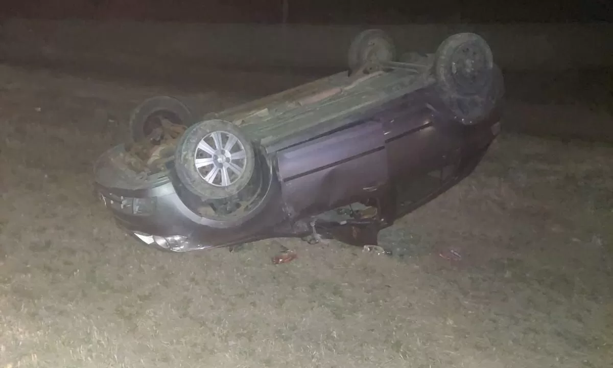 Tres jóvenes lesionados al volcar en la zona sur de Trelew