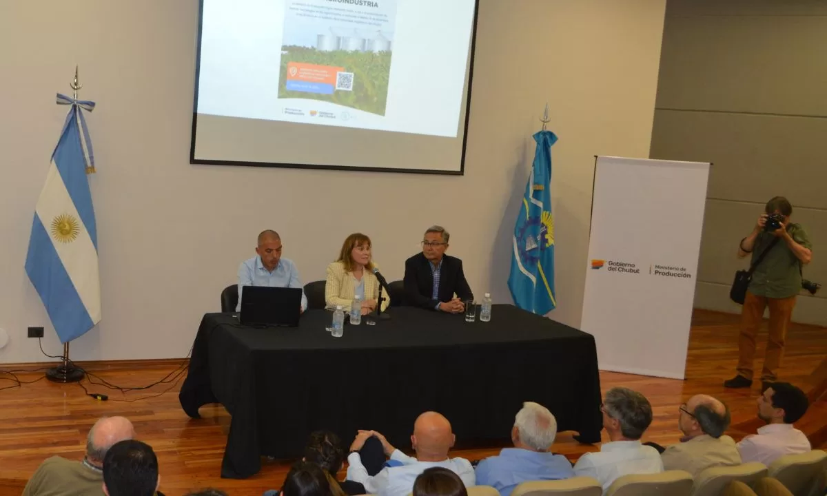 Se presentó la conferencia “Nuevas Tecnologías en Bio AgroIndustria”