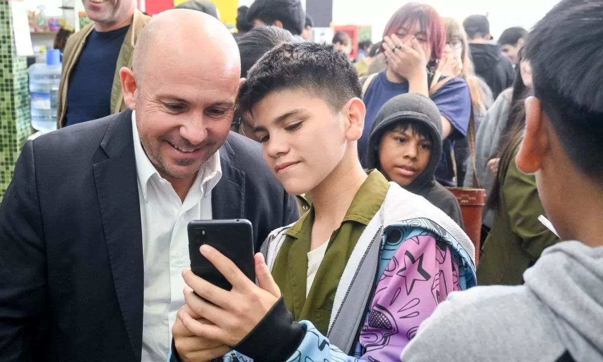 Sastre evaluará obras a realizar en escuelas municipales para el inicio normal del ciclo lectivo 2024