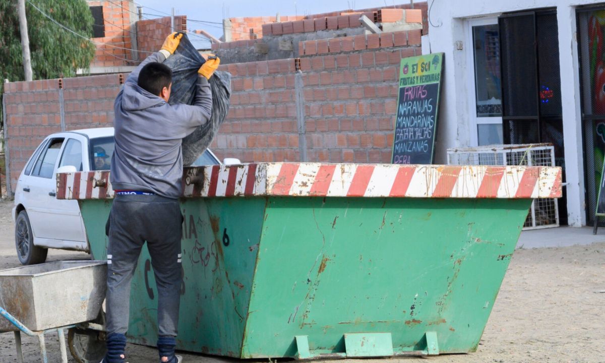 La campaña de limpieza llega a los barrios Agustín Pujol, Malvinas y Progreso