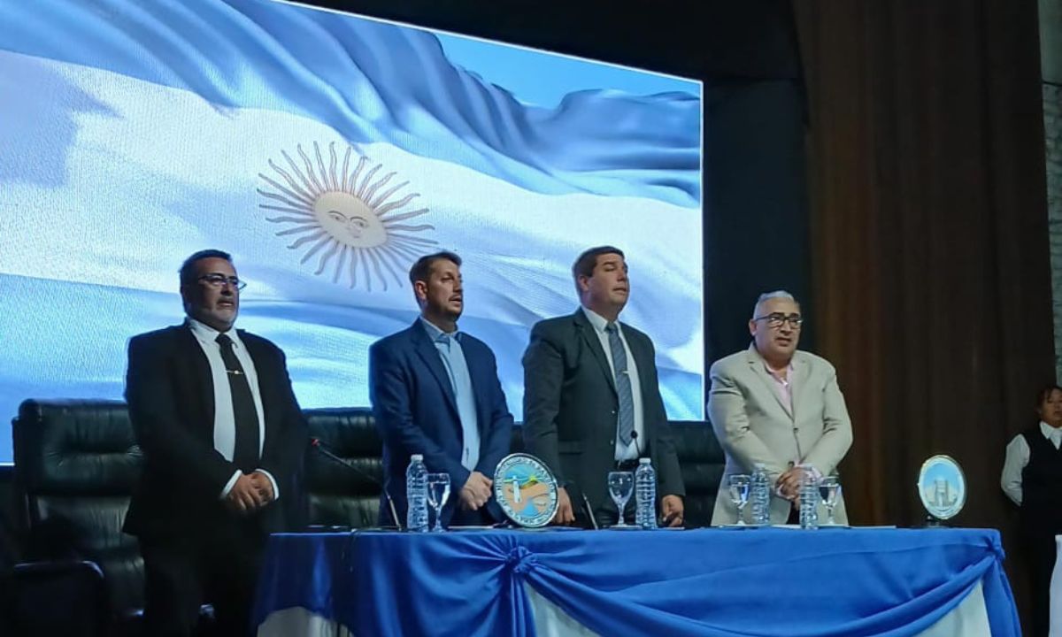 Biss anunció la eliminación de tasas municipales en la boleta de luz, la creación de una nueva empresa de servicios públicos y un plan intensivo de pavimentación