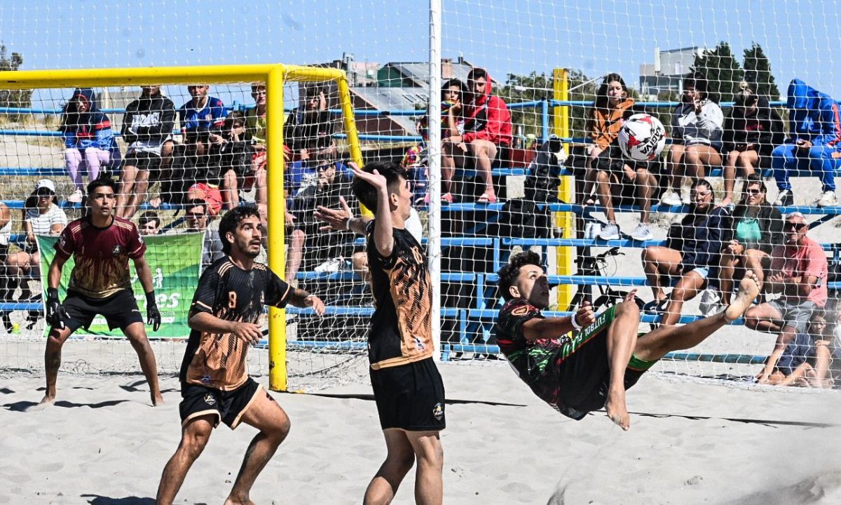 Abrieron las inscripciones para el torneo universitario de fútbol playa